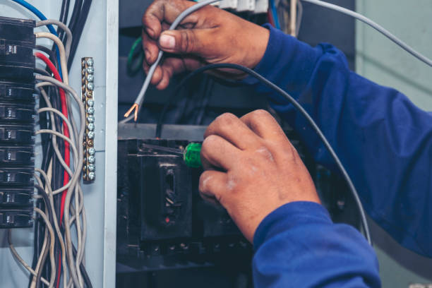 Best Circuit Breaker Repair  in Shadow Lake, WA